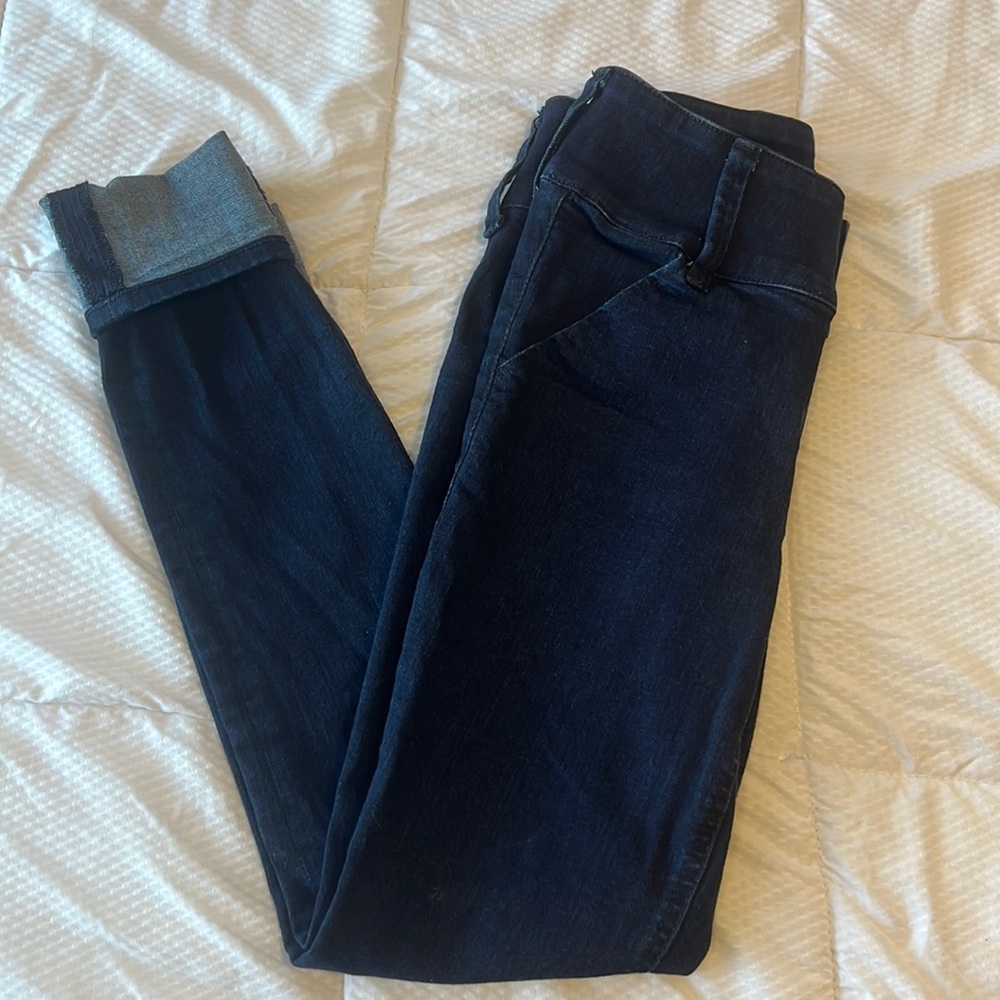 Express stretch plus denim perfect high rise legging. Size 2R.